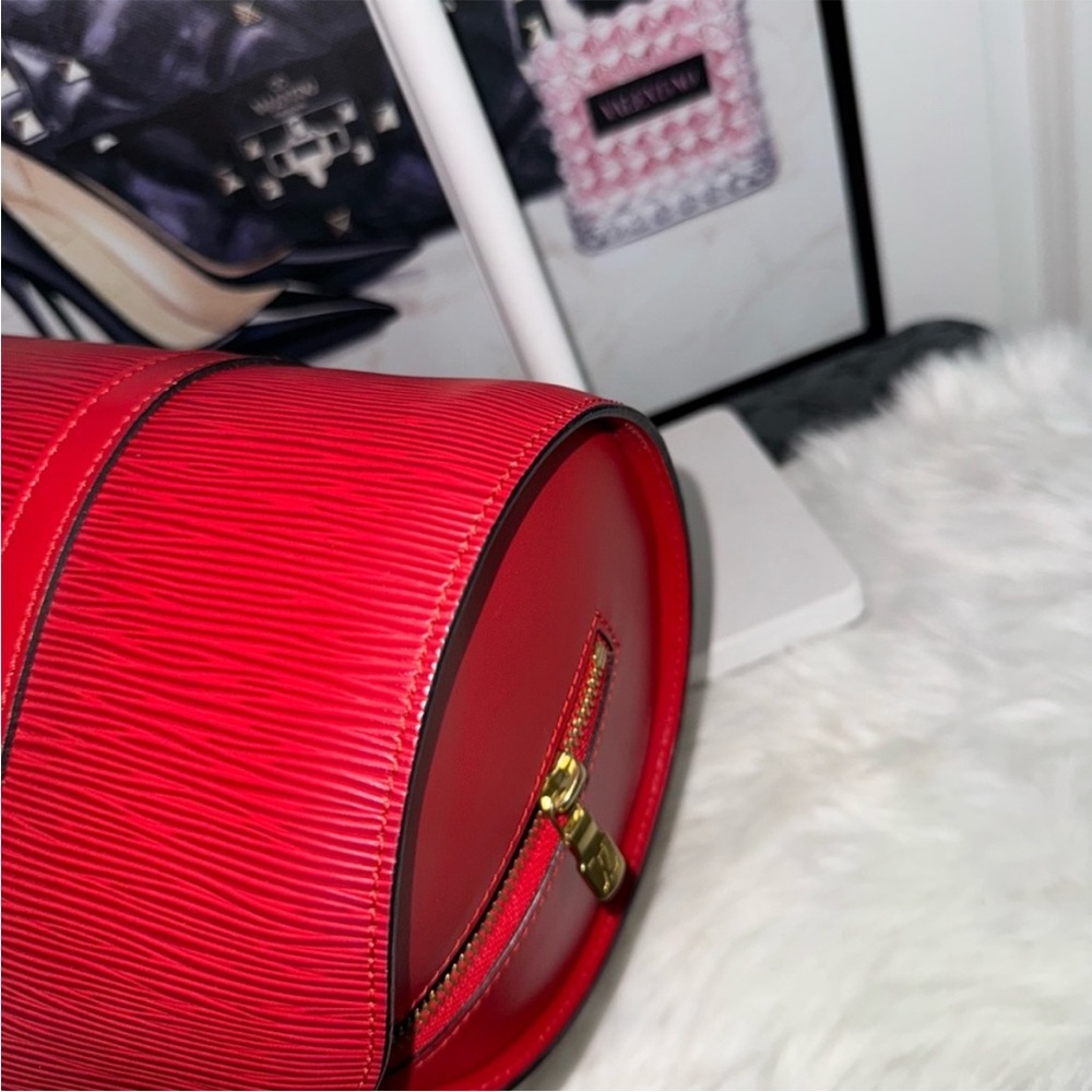 Louis Vuitton Red EPI Papilon with baby
Women's Bag Set - Picture 6 of 12